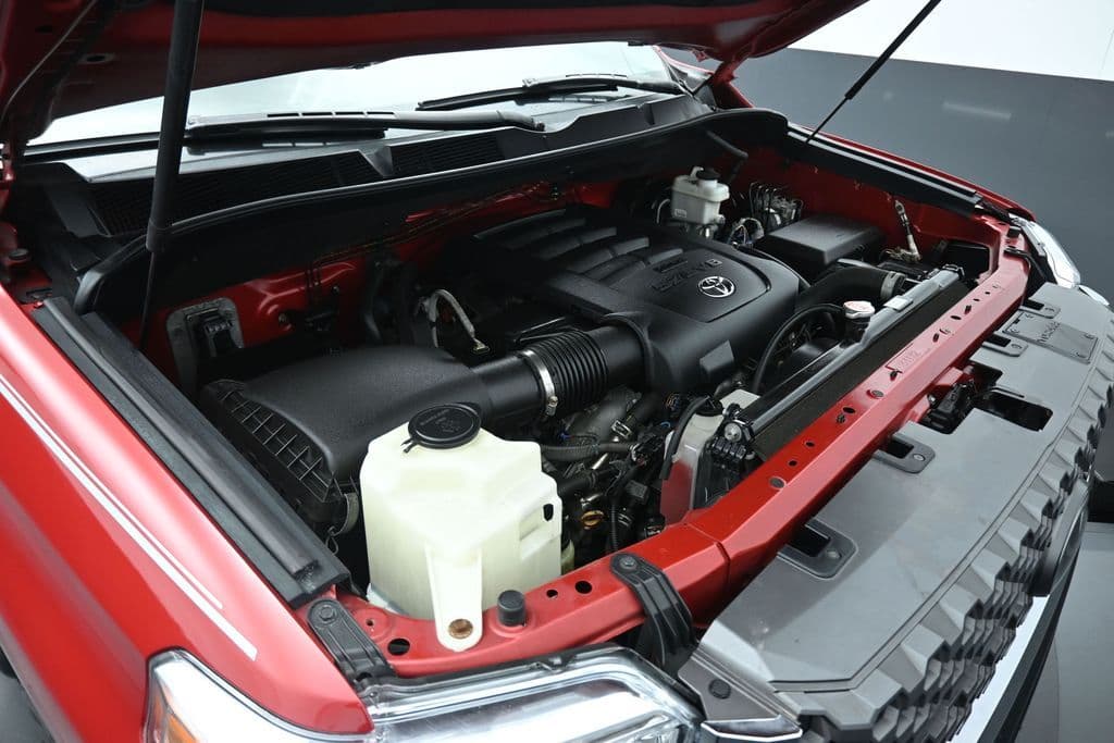 2018 Toyota Tundra SR5, photo 46 of 58