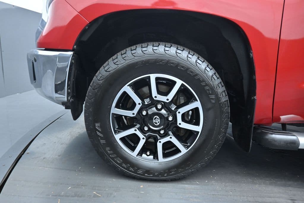 2018 Toyota Tundra SR5, photo 49 of 58
