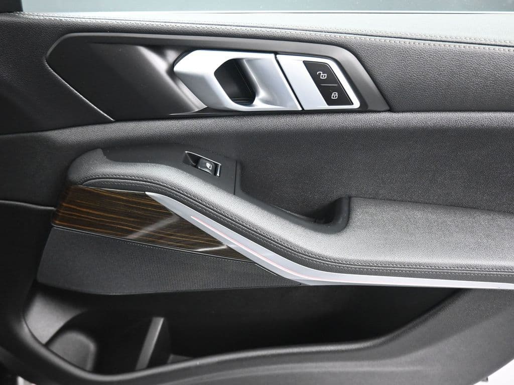 2020 BMW X5 xDrive40i, photo 42 of 66