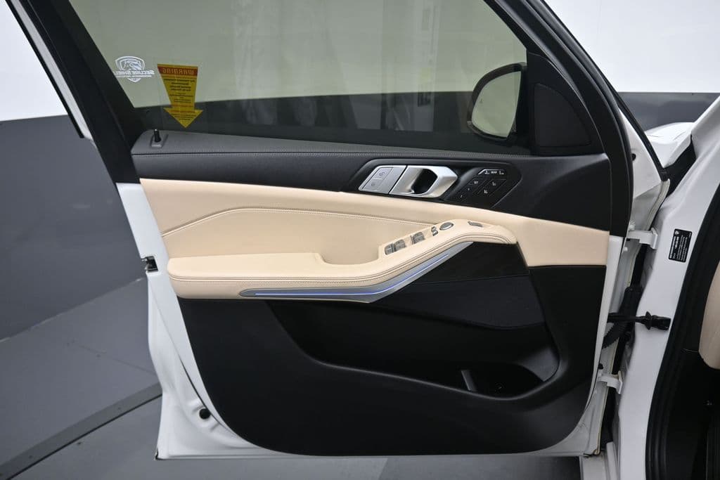 2022 BMW X7 xDrive40i, photo 9 of 80