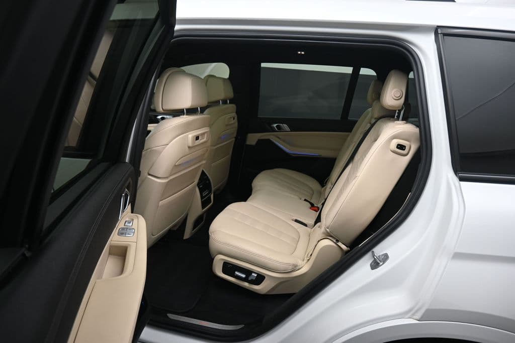 2022 BMW X7 xDrive40i, photo 32 of 80