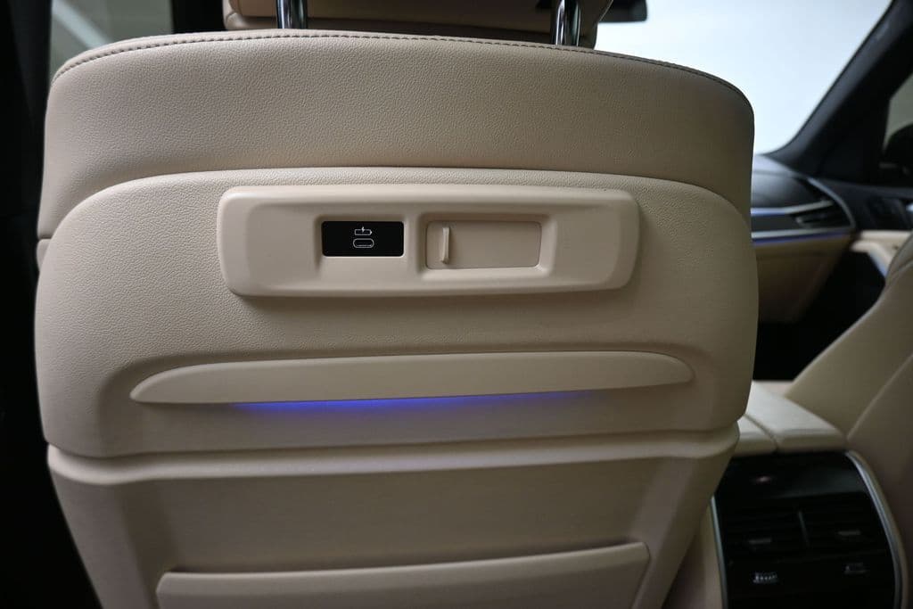 2022 BMW X7 xDrive40i, photo 35 of 80