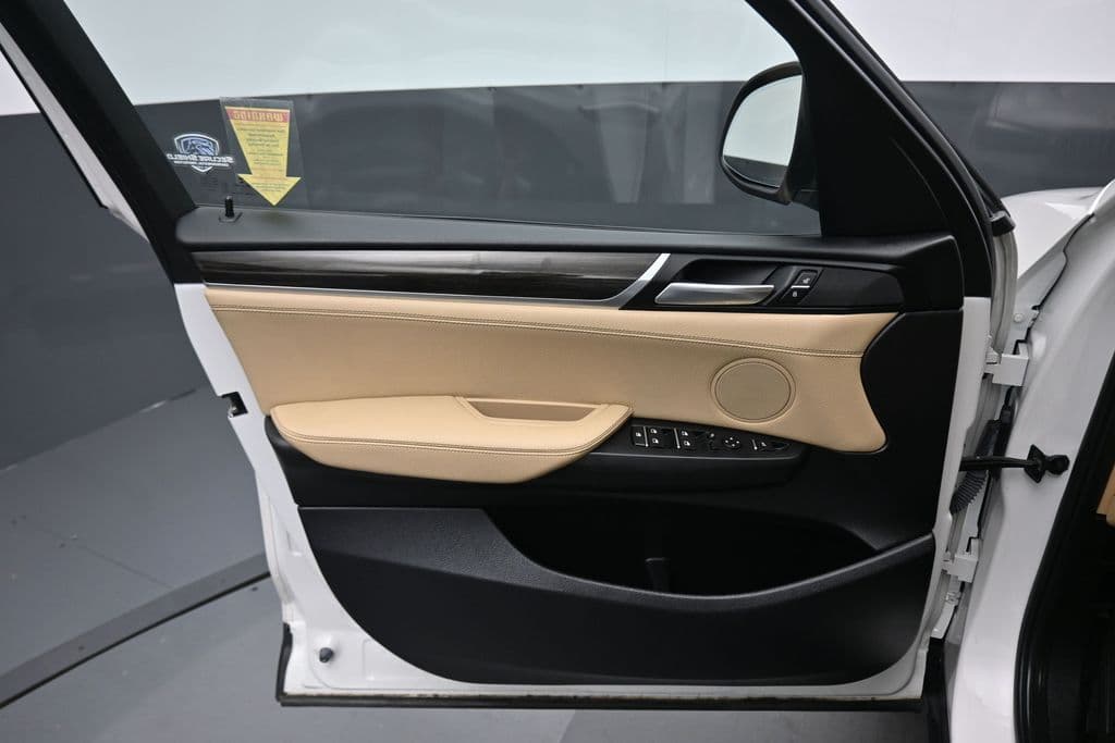 2017 BMW X3 sDrive28i, photo 9 of 59