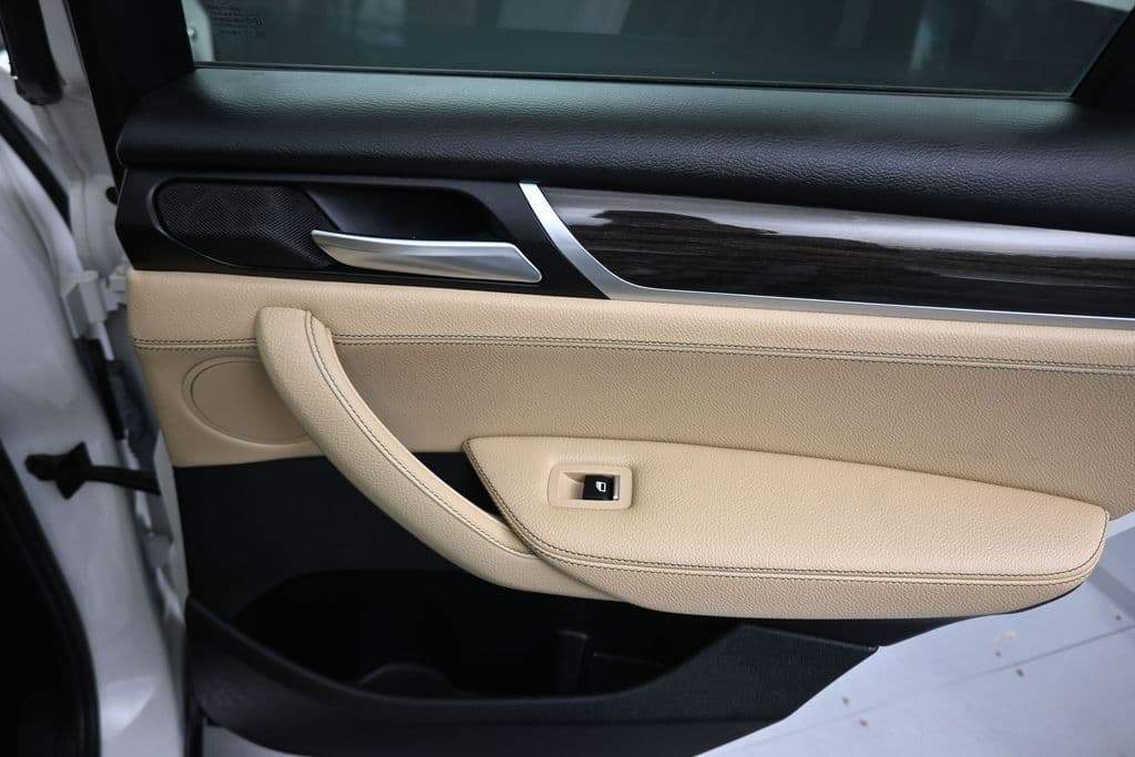 2017 BMW X3 sDrive28i, photo 35 of 59