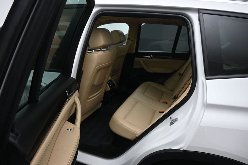 2017 BMW X3 sDrive28i, photo 31 of 59