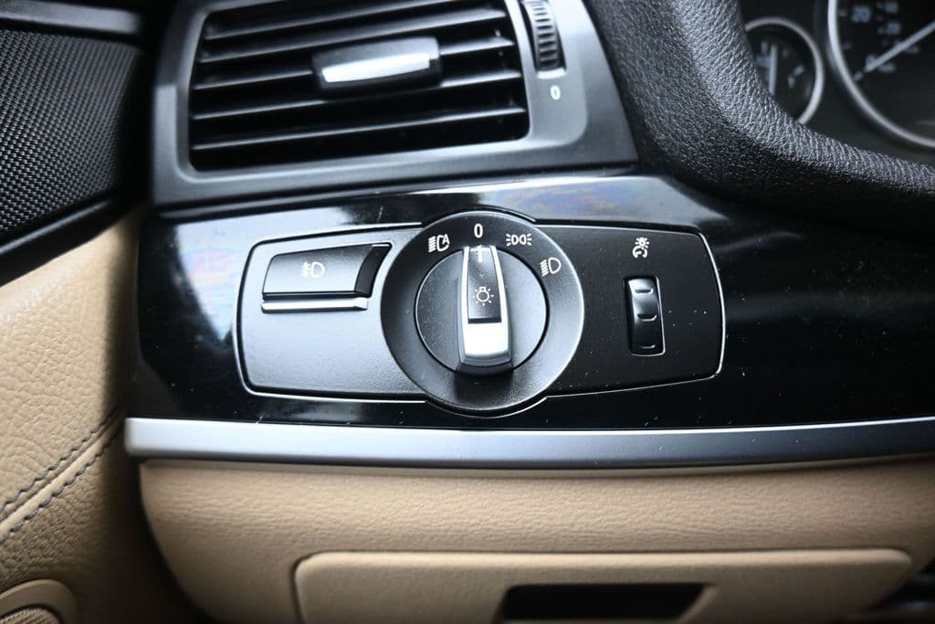 2017 BMW X3 sDrive28i, photo 25 of 59