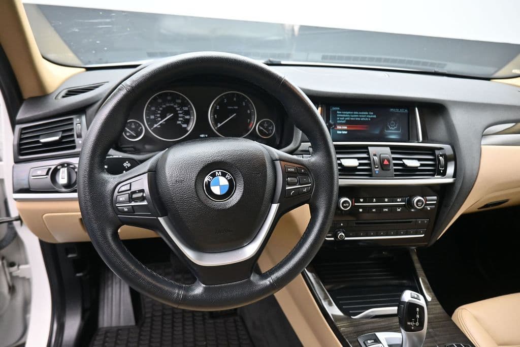 2017 BMW X3 sDrive28i, photo 14 of 59