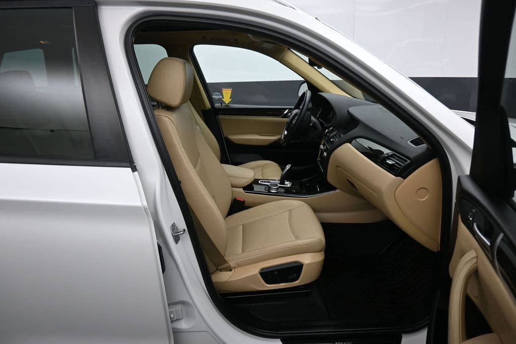 2017 BMW X3 sDrive28i, photo 41 of 59
