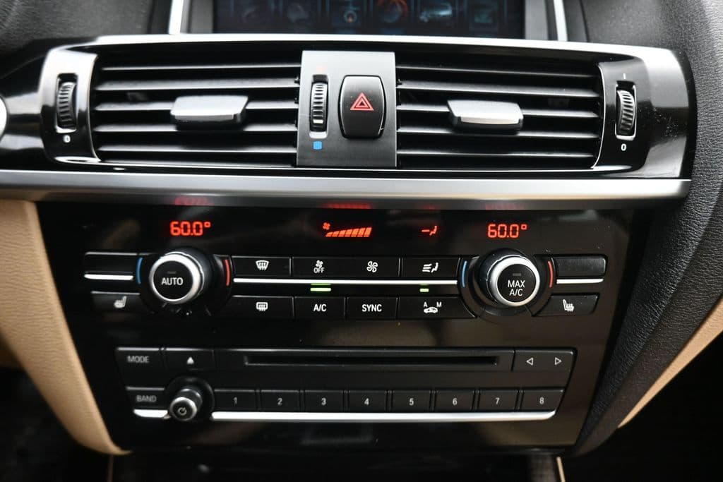 2017 BMW X3 sDrive28i, photo 19 of 59