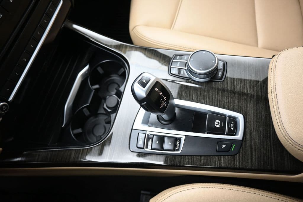 2017 BMW X3 sDrive28i, photo 22 of 59