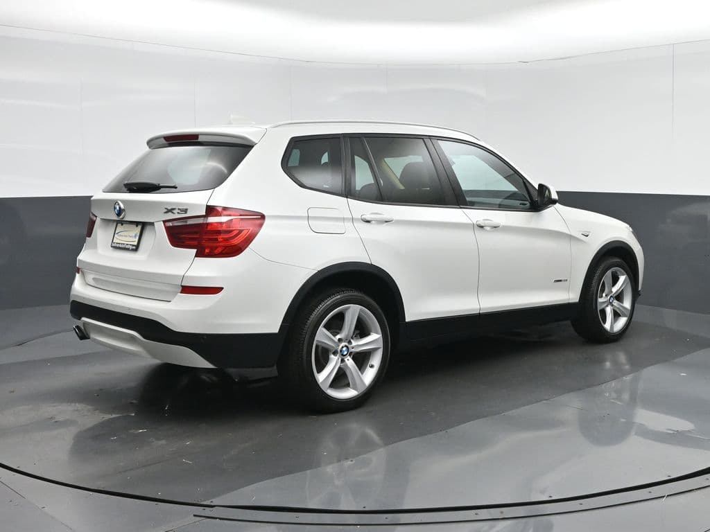 2017 BMW X3 sDrive28i, photo 7 of 59