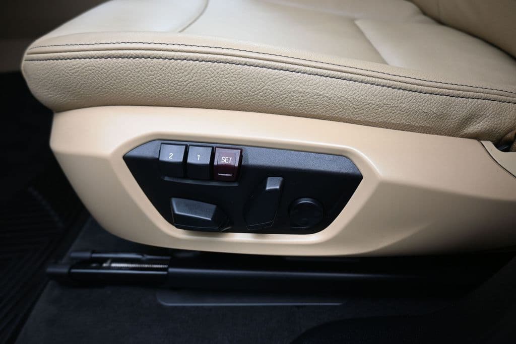 2017 BMW X3 sDrive28i, photo 12 of 59