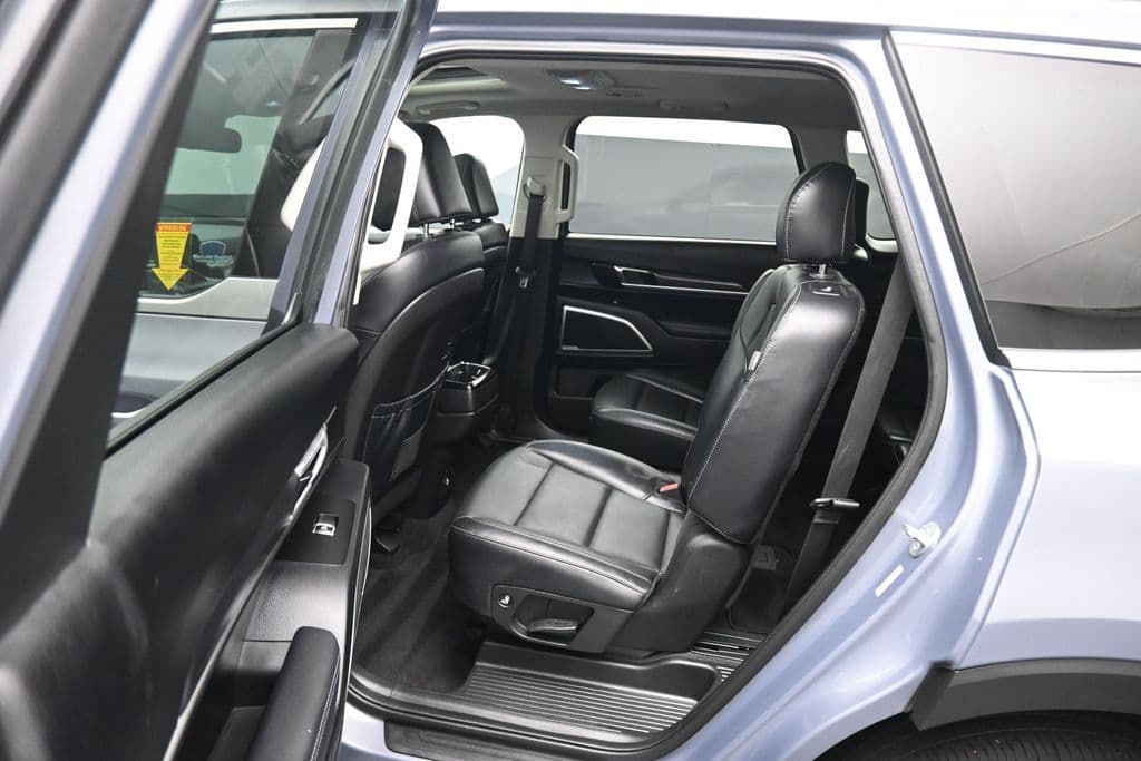 2023 Kia Telluride S, photo 32 of 73