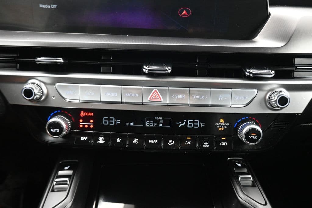 2023 Kia Telluride S, photo 21 of 73