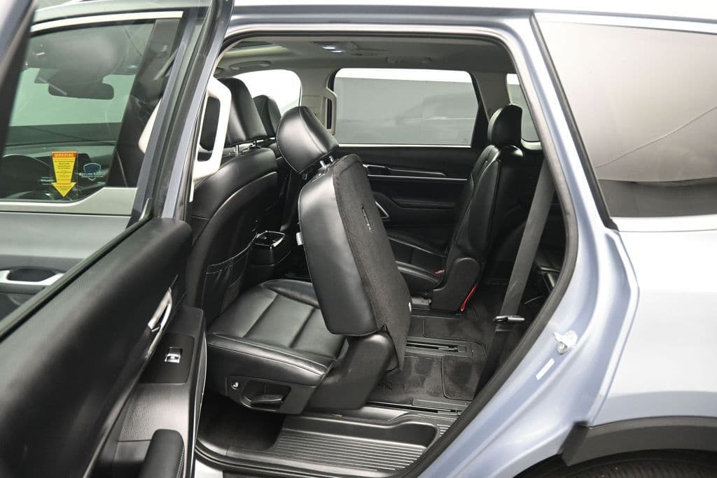 2023 Kia Telluride S, photo 39 of 73