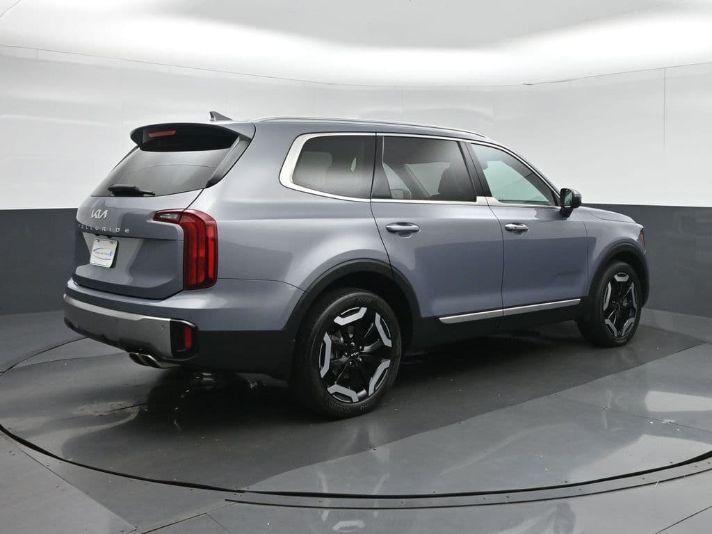2023 Kia Telluride S, photo 7 of 73