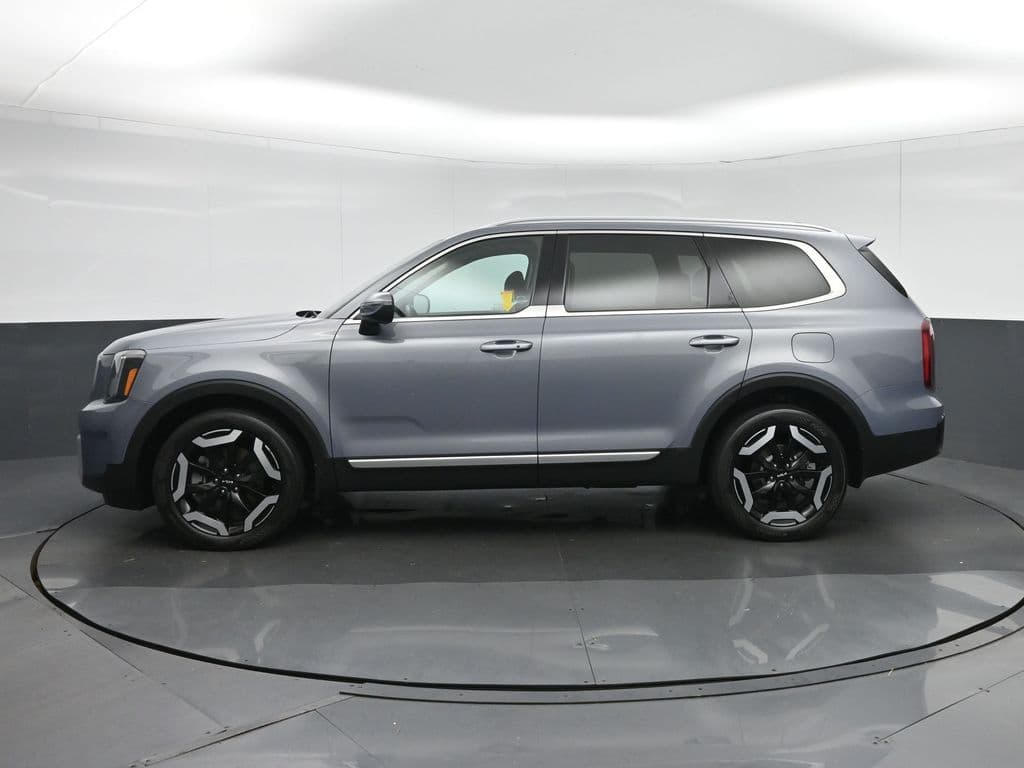 2023 Kia Telluride S, photo 4 of 73