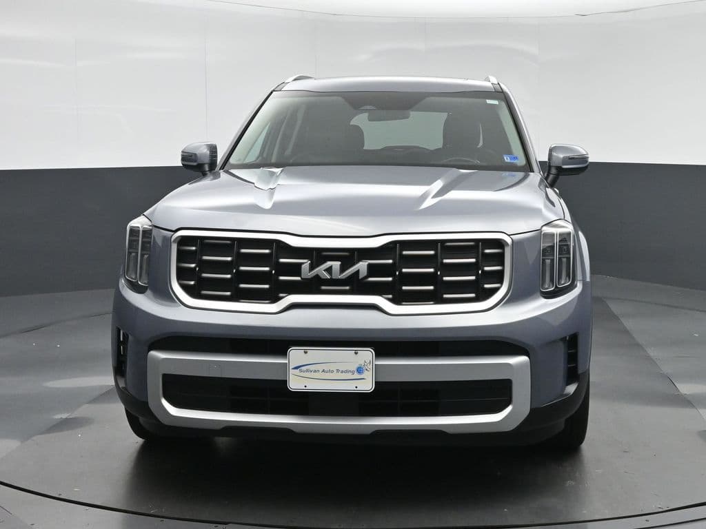 2023 Kia Telluride S, photo 2 of 73
