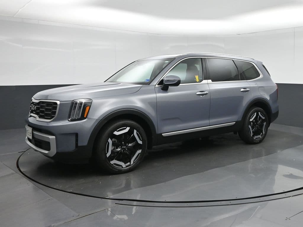 2023 Kia Telluride S, photo 3 of 73