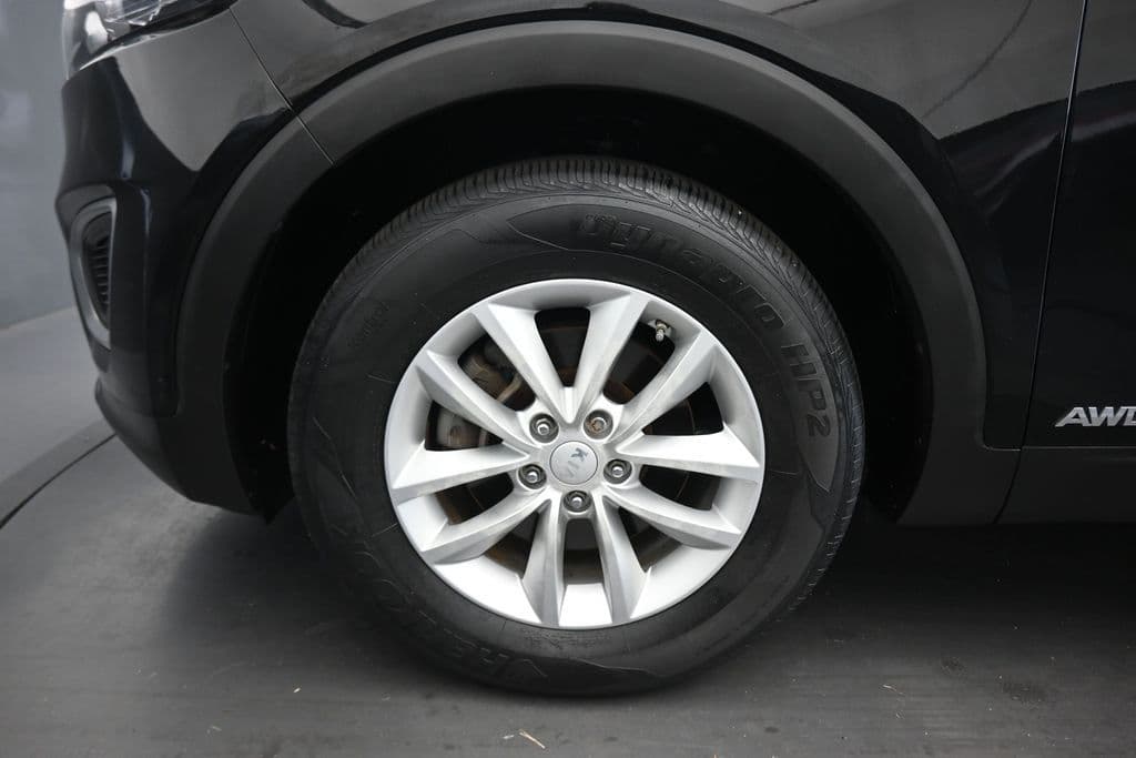 2017 Kia Sorento LX, photo 46 of 55
