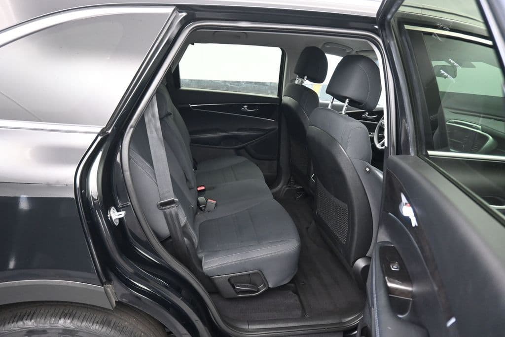 2017 Kia Sorento LX, photo 34 of 55