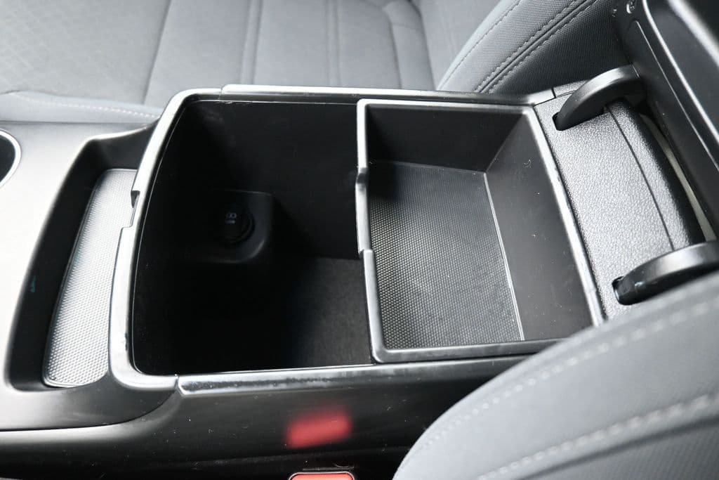 2017 Kia Sorento LX, photo 20 of 55