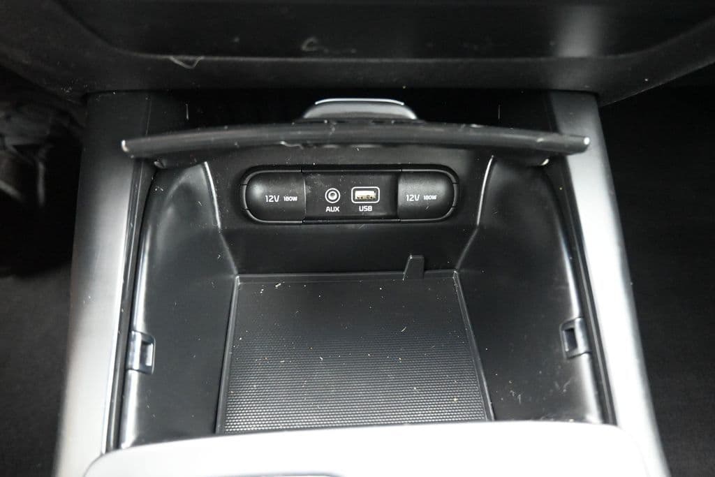 2017 Kia Sorento LX, photo 18 of 55