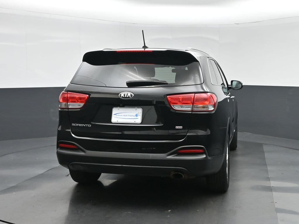 2017 Kia Sorento LX, photo 6 of 55