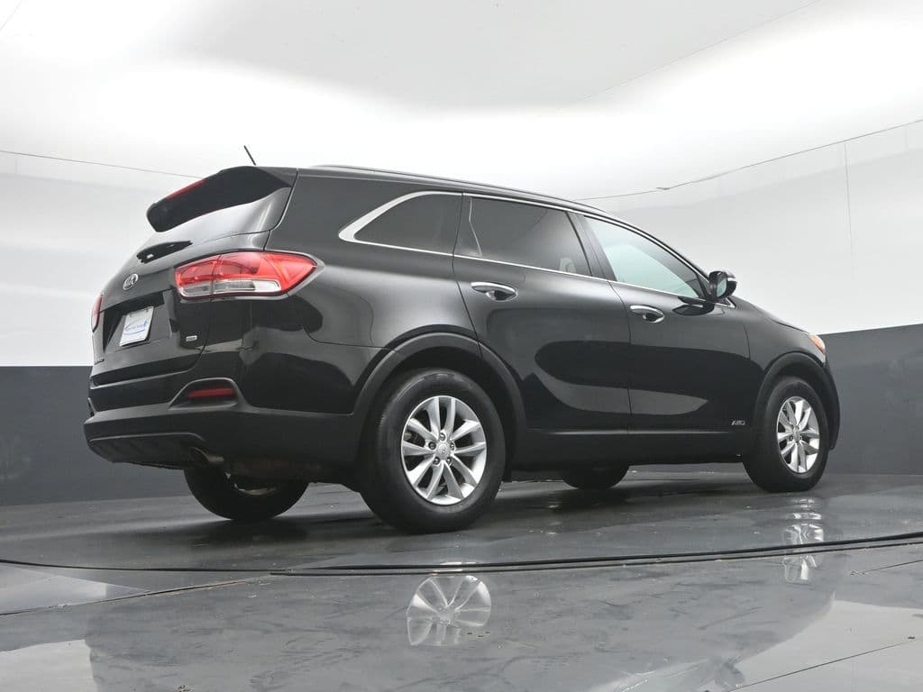 2017 Kia Sorento LX, photo 51 of 55