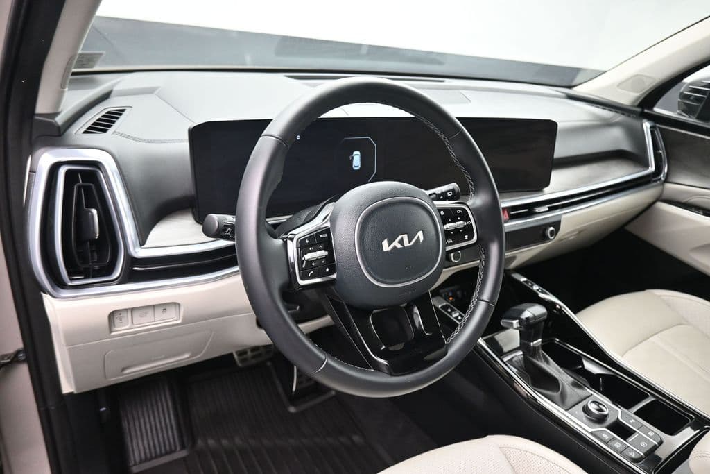 2025 Kia Sorento X-Line SX, photo 13 of 79