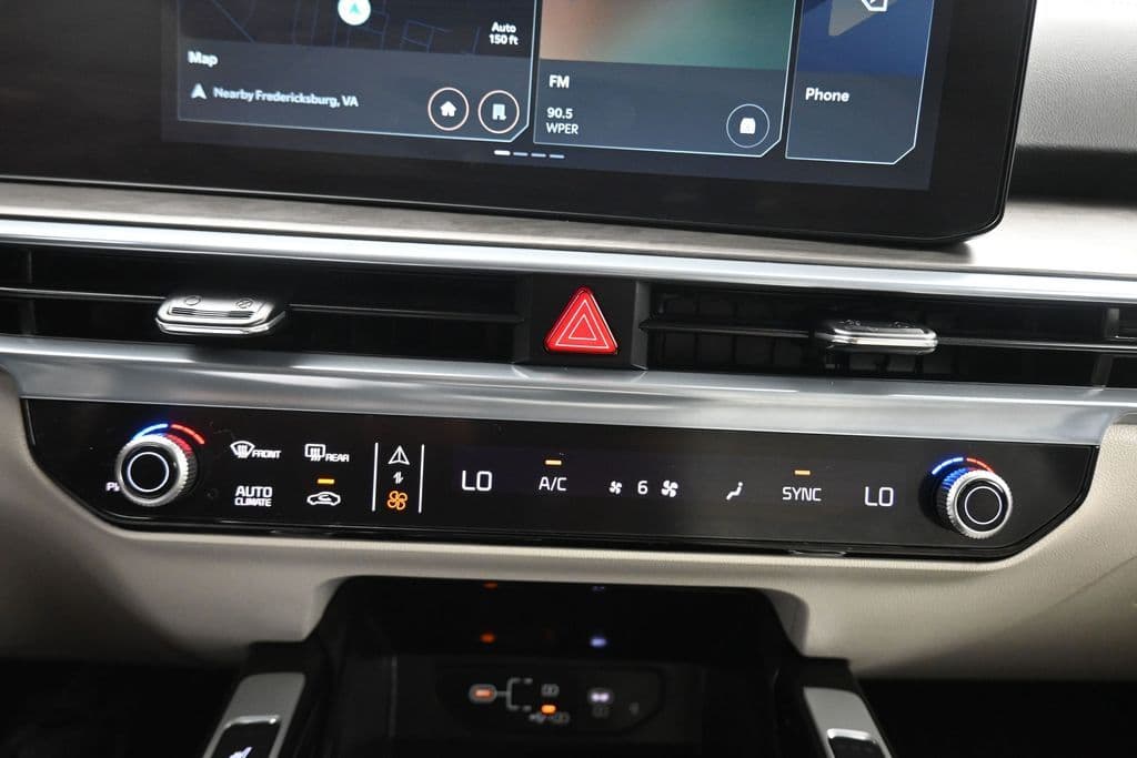 2025 Kia Sorento X-Line SX, photo 28 of 79