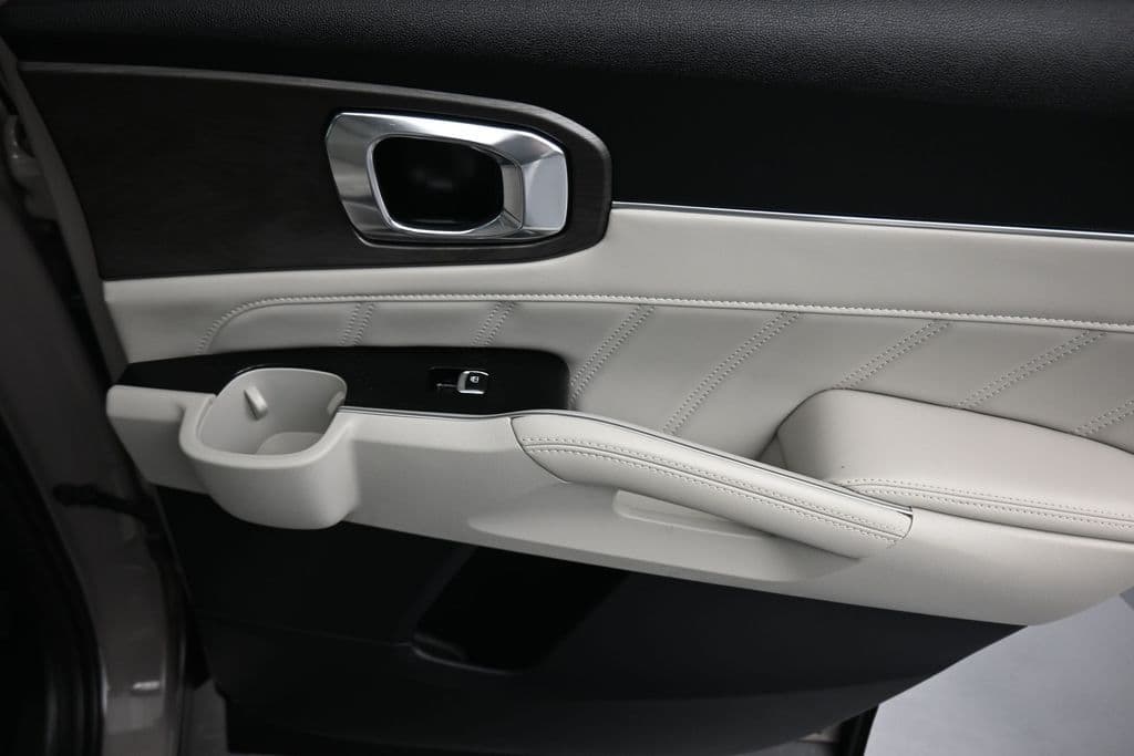 2025 Kia Sorento X-Line SX, photo 49 of 79