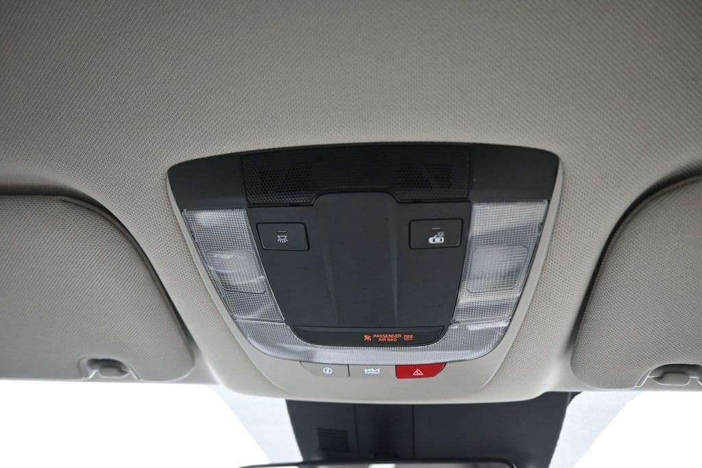 2023 Kia Sorento S, photo 27 of 73