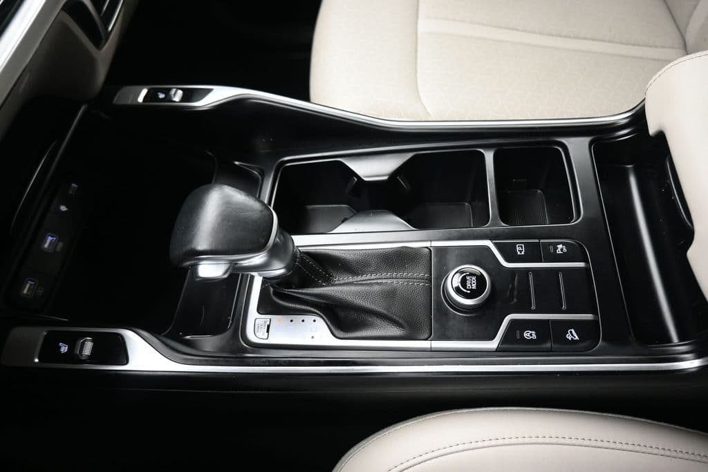 2023 Kia Sorento S, photo 25 of 73