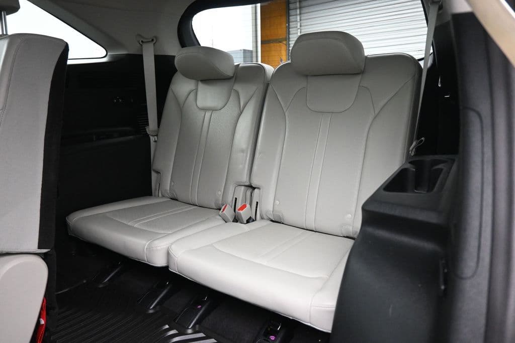2023 Kia Sorento S, photo 39 of 73
