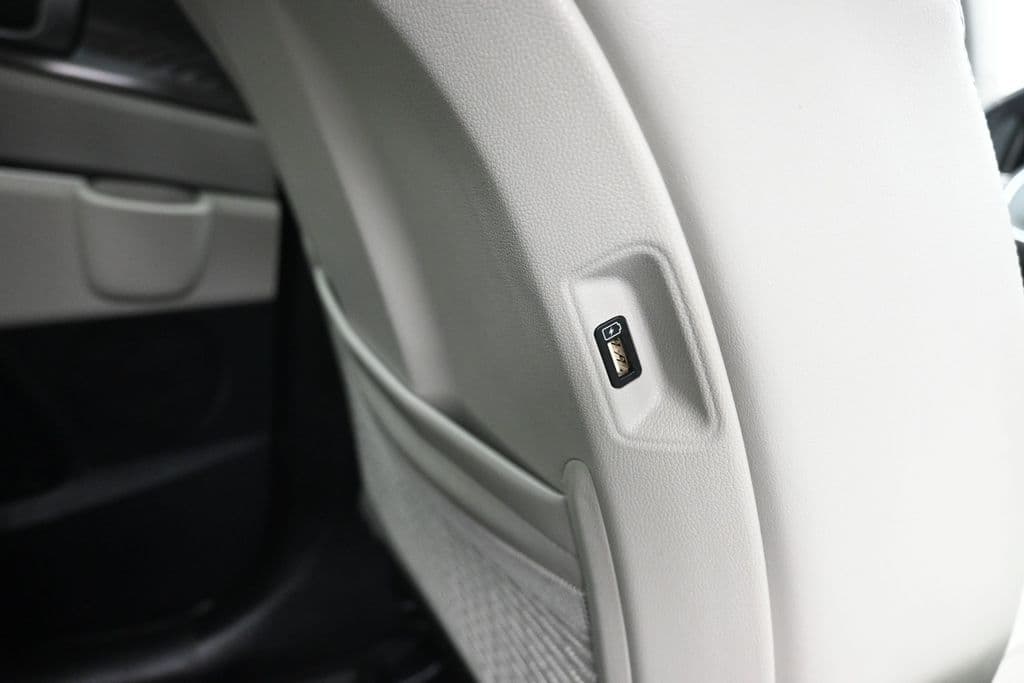 2023 Kia Sorento S, photo 50 of 73