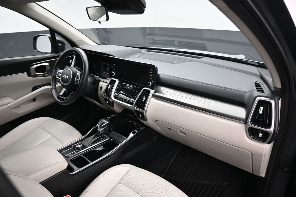 2023 Kia Sorento S, photo 56 of 73