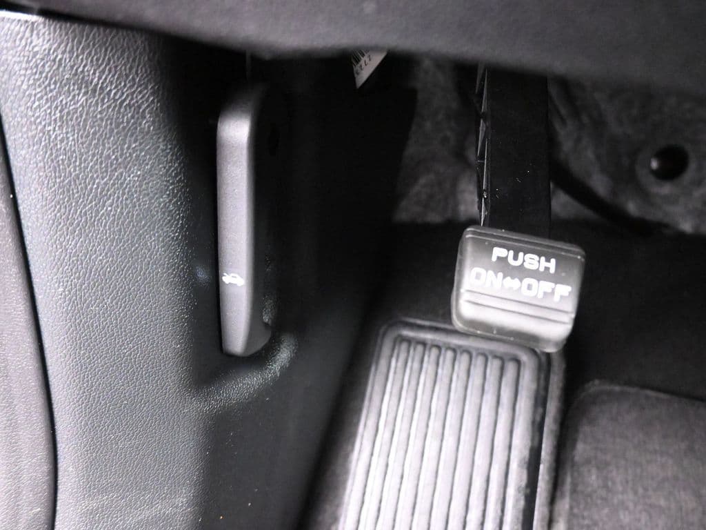 2023 Kia Sorento S, photo 29 of 71