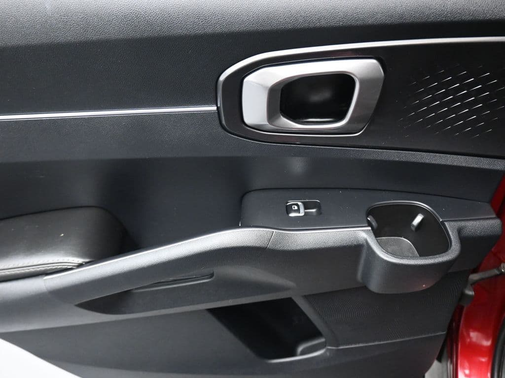 2023 Kia Sorento S, photo 32 of 71