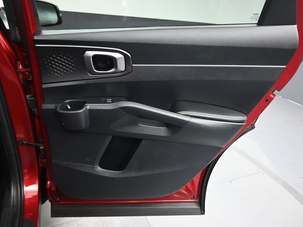 2023 Kia Sorento S, photo 43 of 71