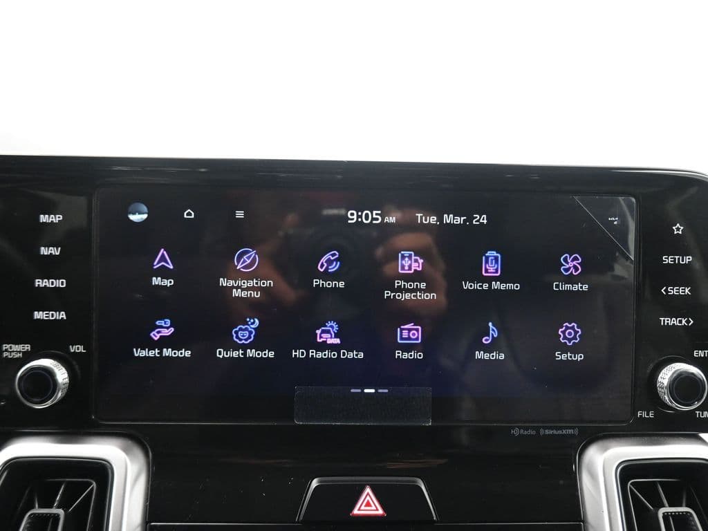 2023 Kia Sorento S, photo 17 of 71
