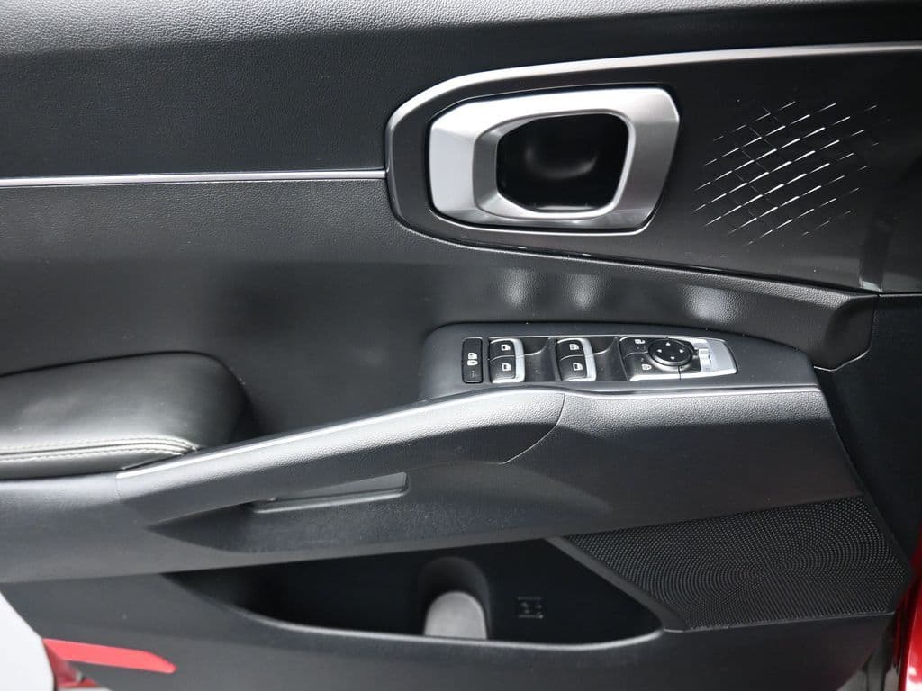 2023 Kia Sorento S, photo 10 of 71