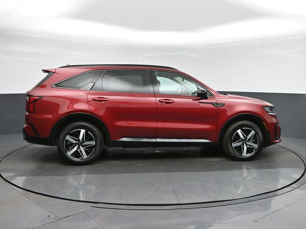 2023 Kia Sorento S, photo 8 of 71