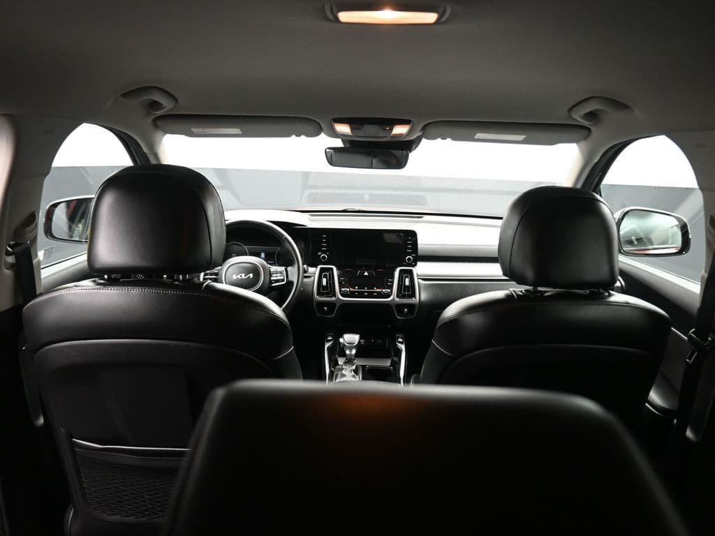 2023 Kia Sorento S, photo 42 of 71