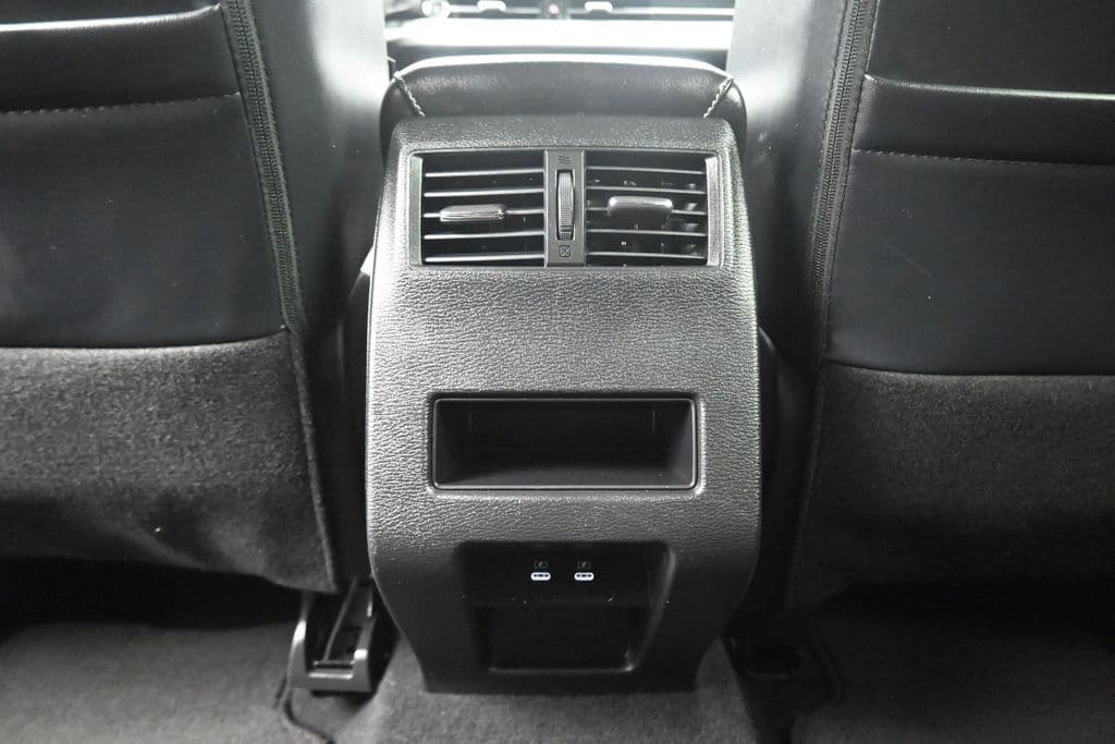 2025 Mitsubishi Outlander Trail Edition, photo 36 of 72