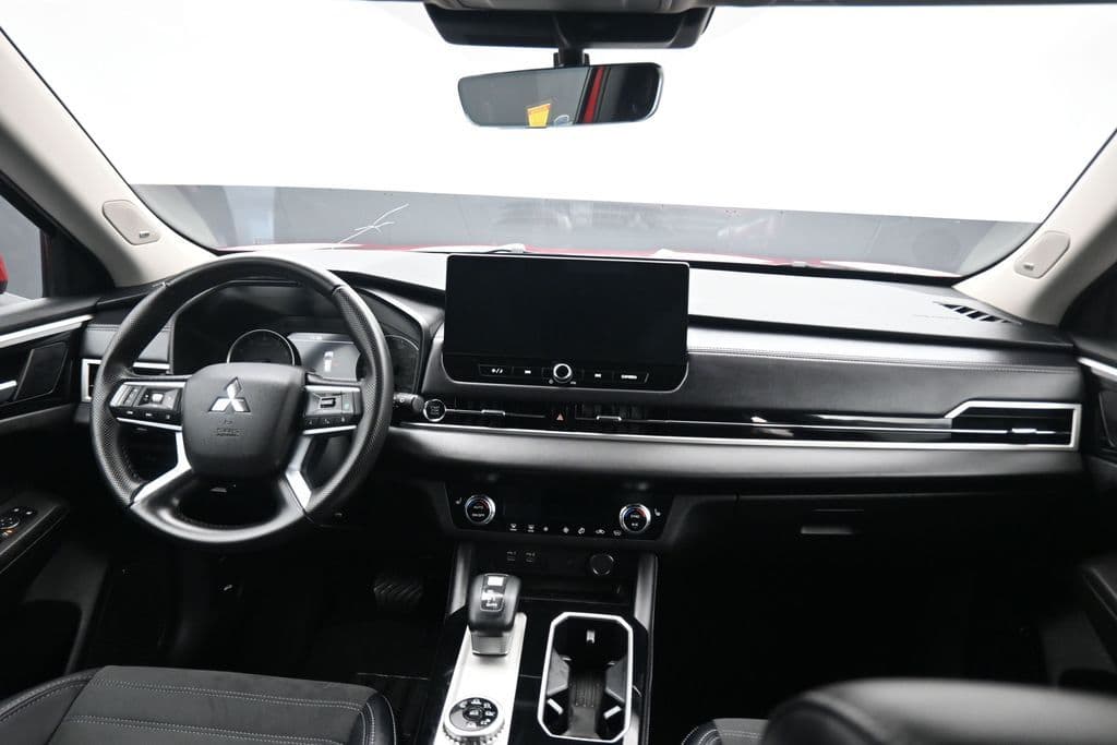 2025 Mitsubishi Outlander Trail Edition, photo 49 of 72