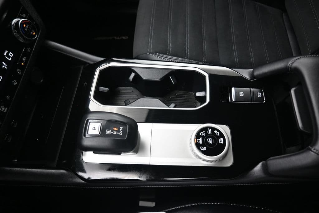 2025 Mitsubishi Outlander Trail Edition, photo 26 of 72
