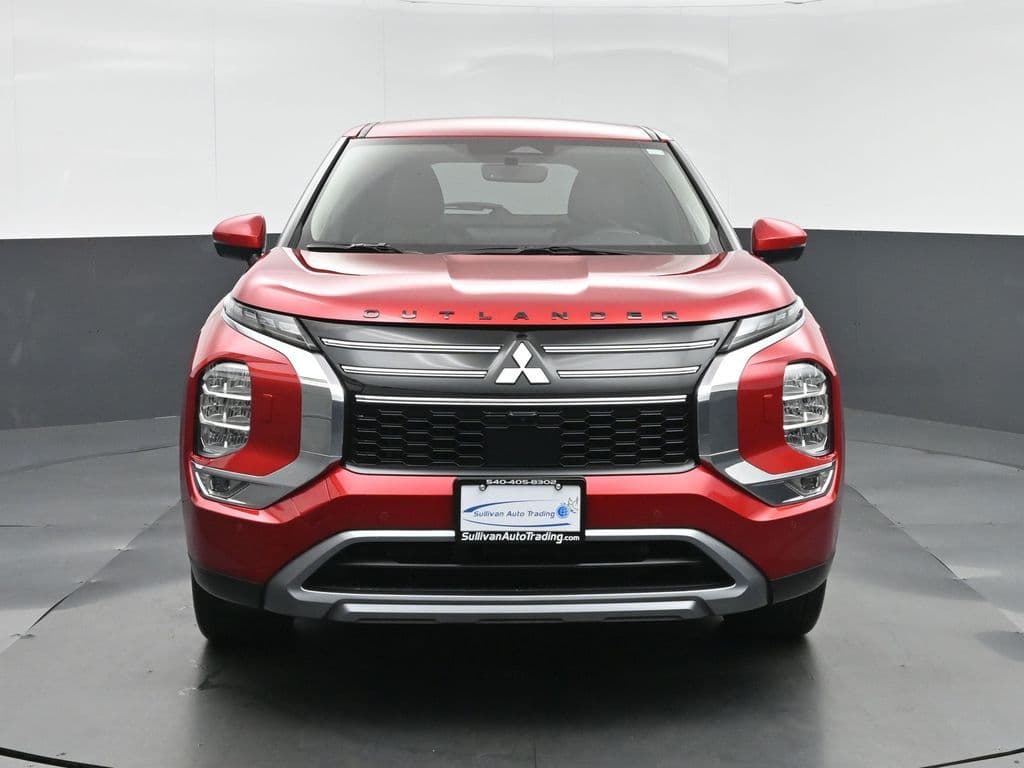 2025 Mitsubishi Outlander Trail Edition, photo 2 of 72