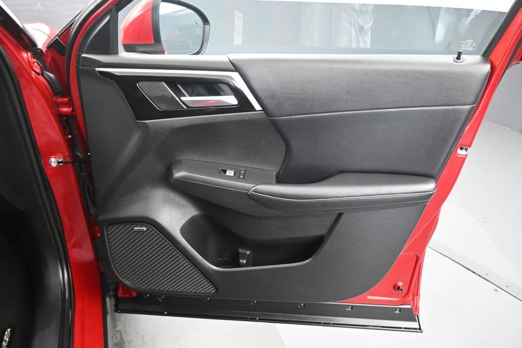 2025 Mitsubishi Outlander Trail Edition, photo 50 of 72