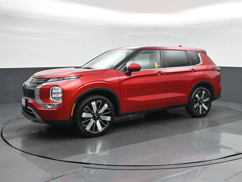 2025 Mitsubishi Outlander Trail Edition, photo 3 of 72